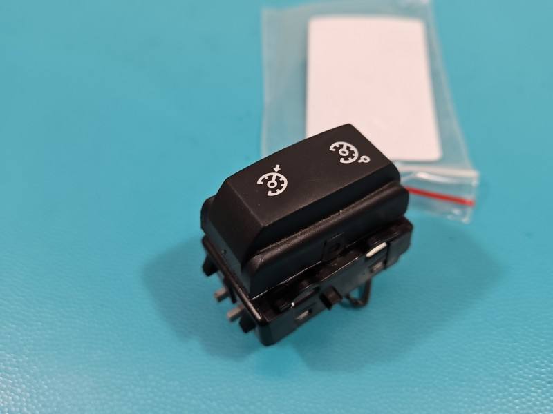 Перемикач кнопка Renault Scenic 3 E30177
