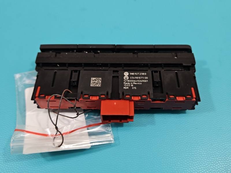 Перемикач кнопка Volkswagen Tiguan 034981071-00 — фото деталі 5