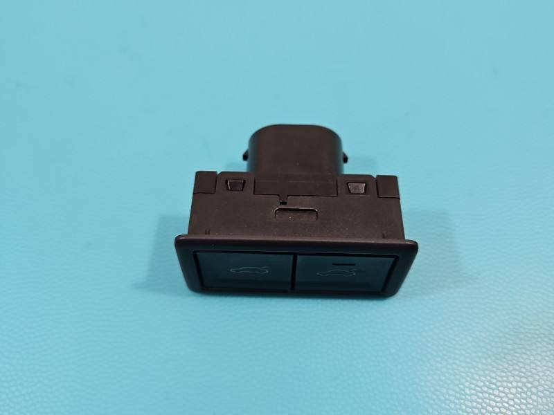 Перемикач кнопка Volkswagen Tiguan 3G0959832A — фото деталі 6