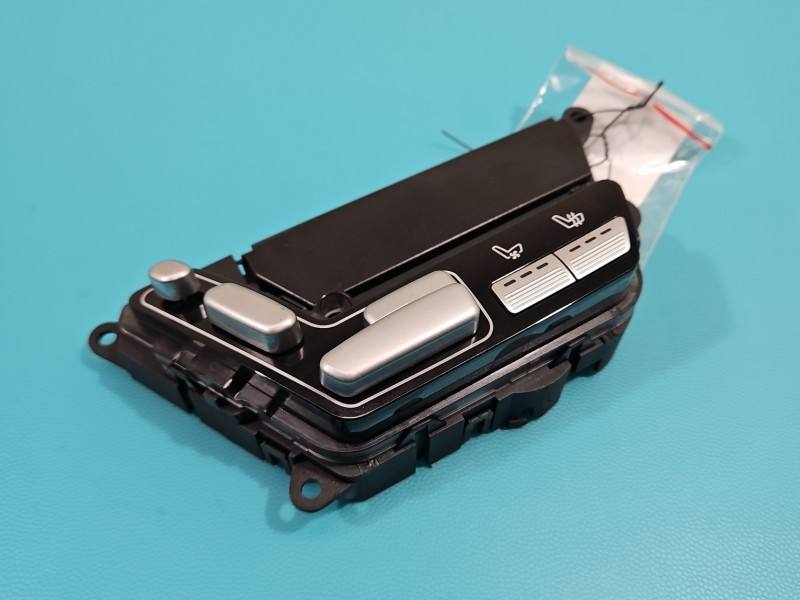 Переключатель кнопка Mercedes S W221 A2218702251