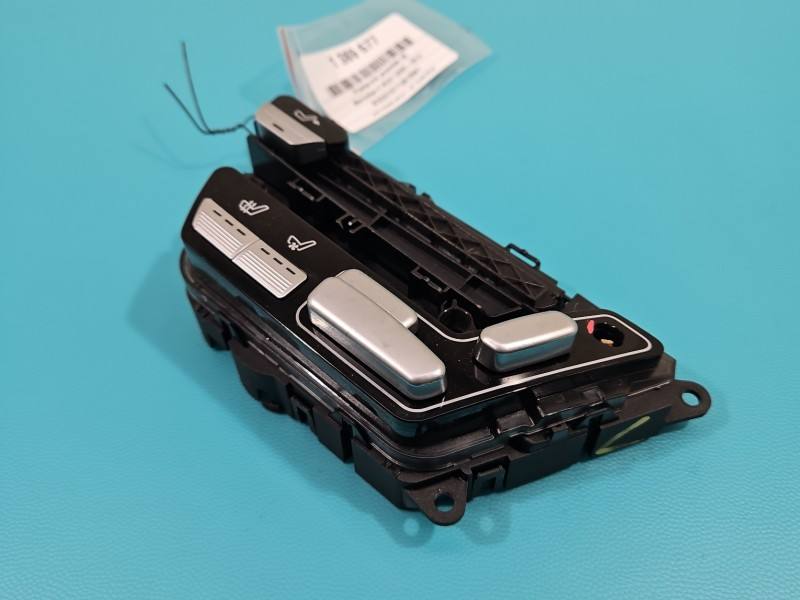 Перемикач кнопка Mercedes S W221 A2218702951