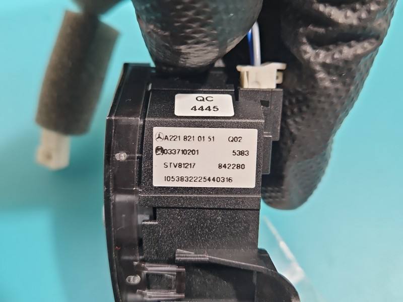 Переключатель кнопка Mercedes S W221 A2218211051 — фото детали 4