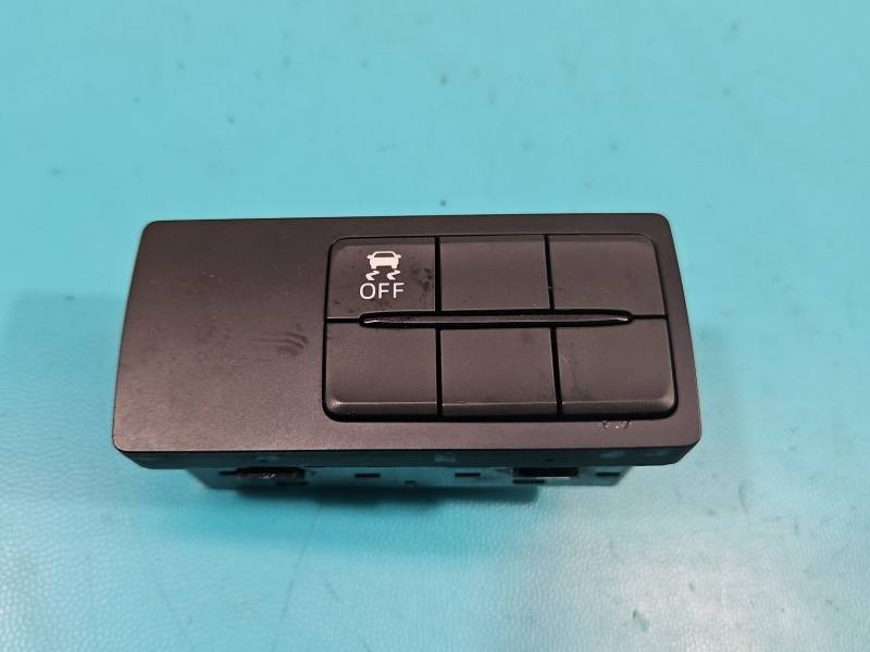 Переключатель кнопка Mazda 3 BJS766170