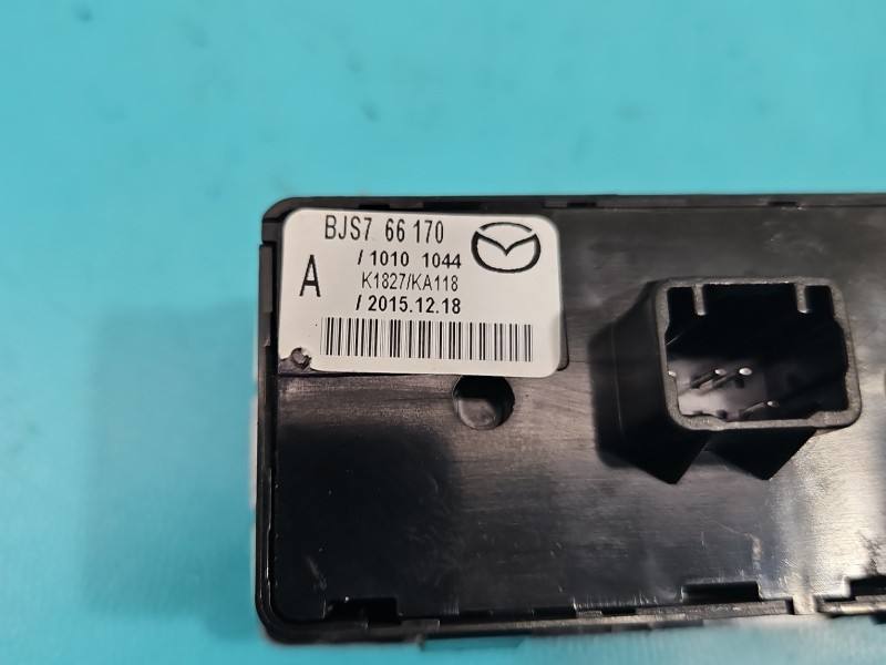 Переключатель кнопка Mazda 3 BJS766170 — фото детали 4