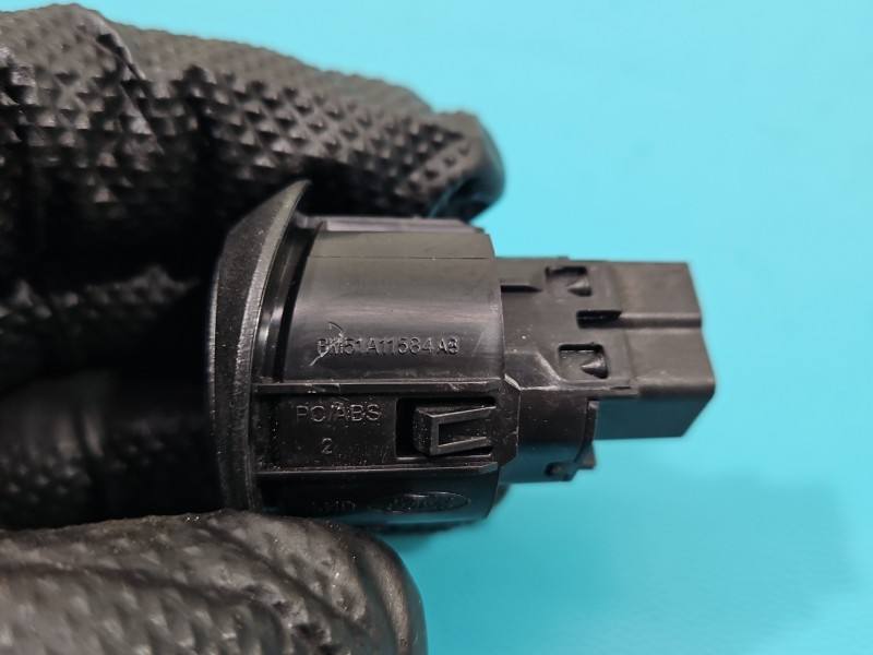 Перемикач кнопка Ford Focus BM51A11584AB — фото деталі 4