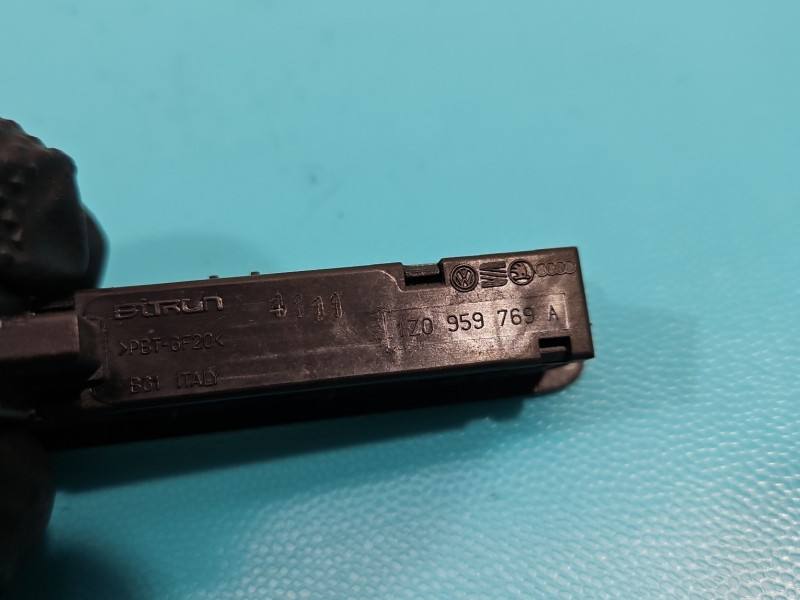 Переключатель кнопка Volkswagen Sharan 1Z0959769A — фото детали 7
