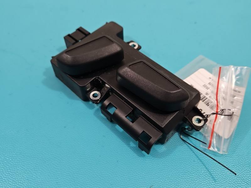 Перемикач кнопка Volkswagen Sharan 8K0959747