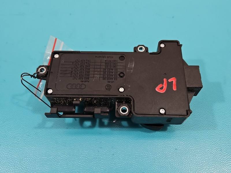 Перемикач кнопка Volkswagen Sharan 8K0959747 — фото деталі 3