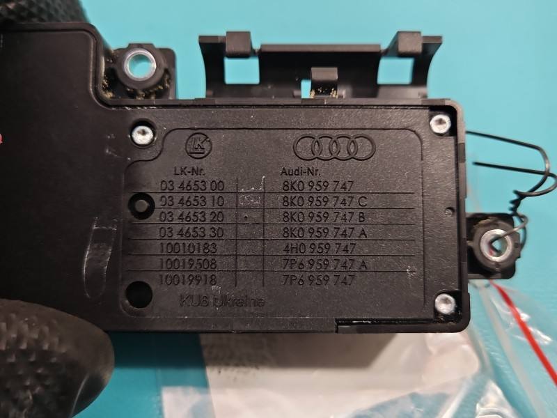Перемикач кнопка Volkswagen Sharan 8K0959747 — фото деталі 4