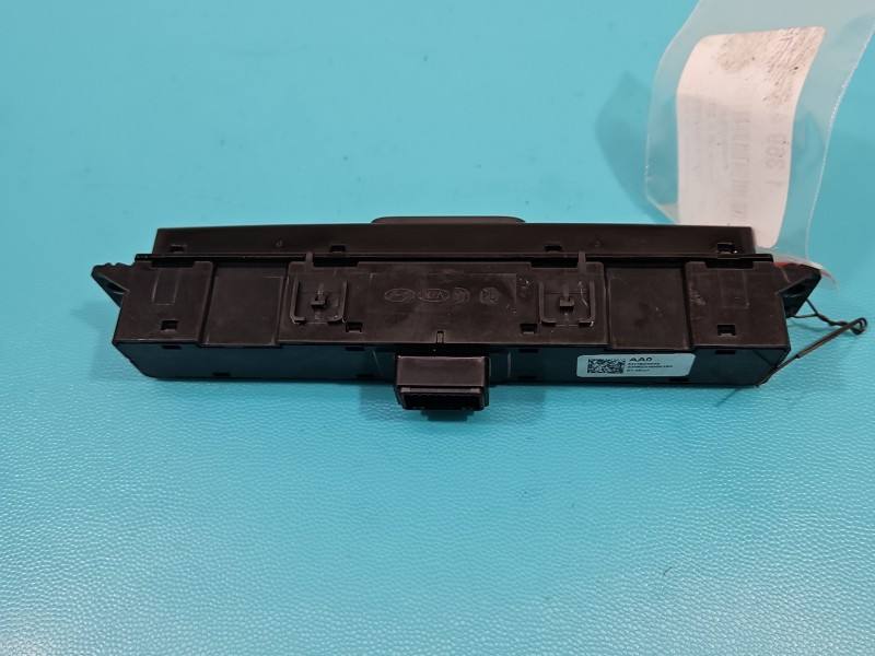 Переключатель кнопка Hyundai I30 93770G4AA0 — фото детали 3