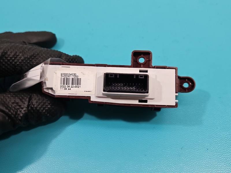 Перемикач кнопка Hyundai I30 3H32W1-1000 — фото деталі 5