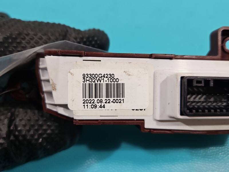 Перемикач кнопка Hyundai I30 3H32W1-1000 — фото деталі 6