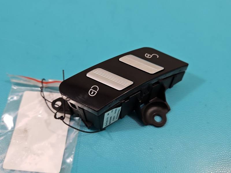 Перемикач кнопка Mercedes S W221 A2218213151