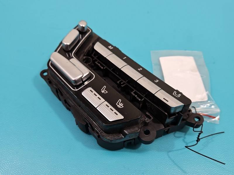Перемикач кнопка Mercedes S W221 A2218709258