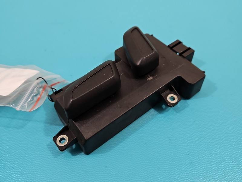 Перемикач кнопка Skoda Superb 2 8K0959747