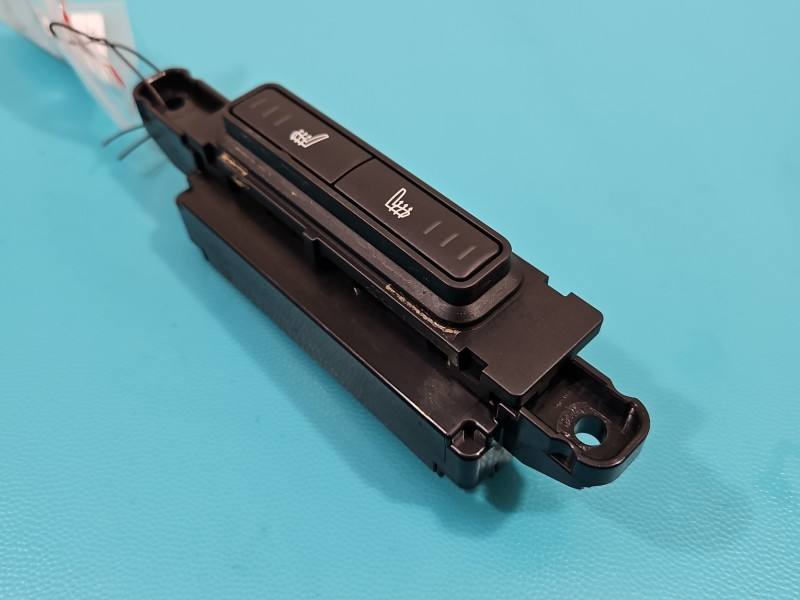 Перемикач кнопка Land Rover Discovery FK72-14D694-AA