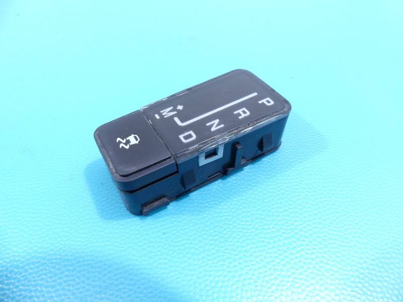 Переключатель кнопка Suzuki XL 7 S8602A62482659