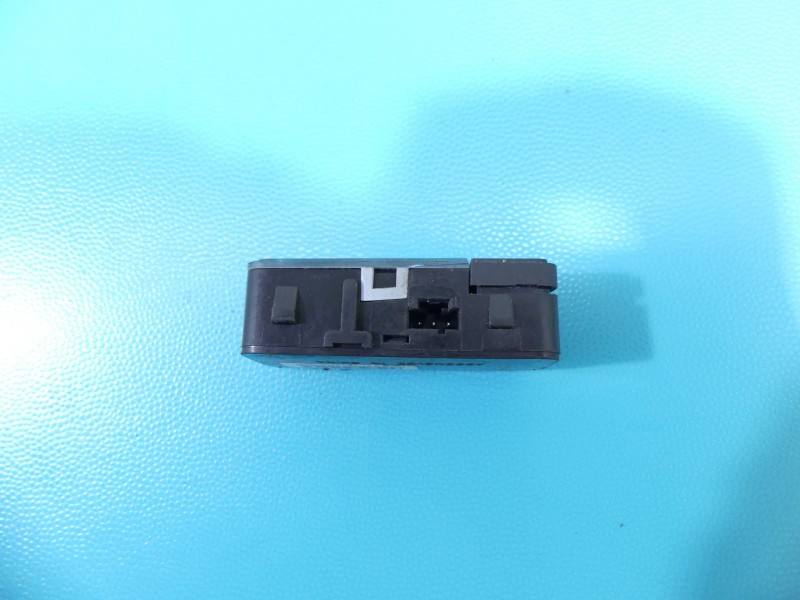 Переключатель кнопка Suzuki XL 7 S8602A62482659 — фото детали 4