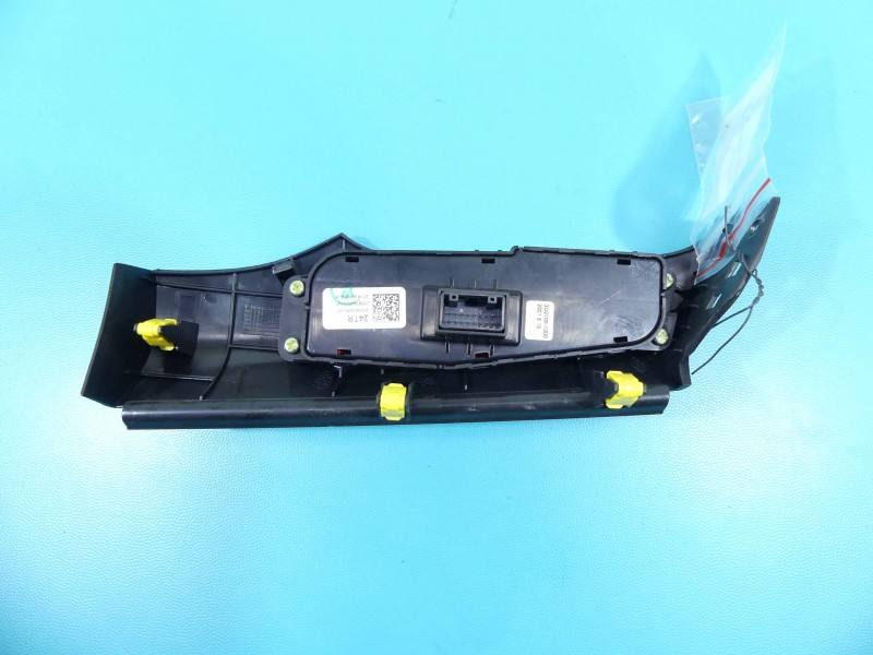 Перемикач кнопка Hyundai I30 93750G4090 — фото деталі 3