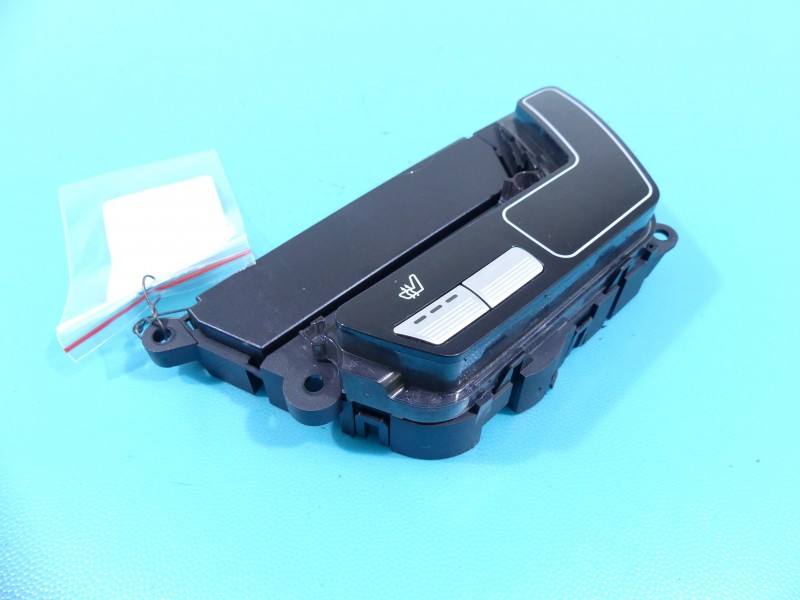 Перемикач кнопка Mercedes S W221 A2218700158