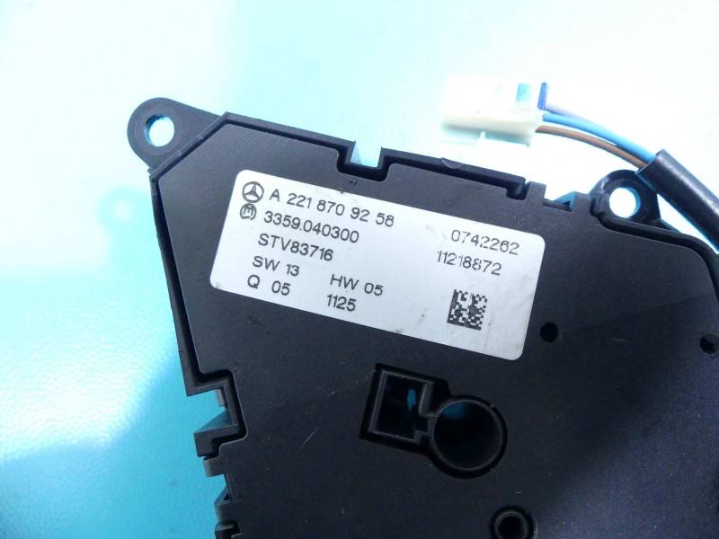 Переключатель кнопка Mercedes S W221 A2218709258 — фото детали 4