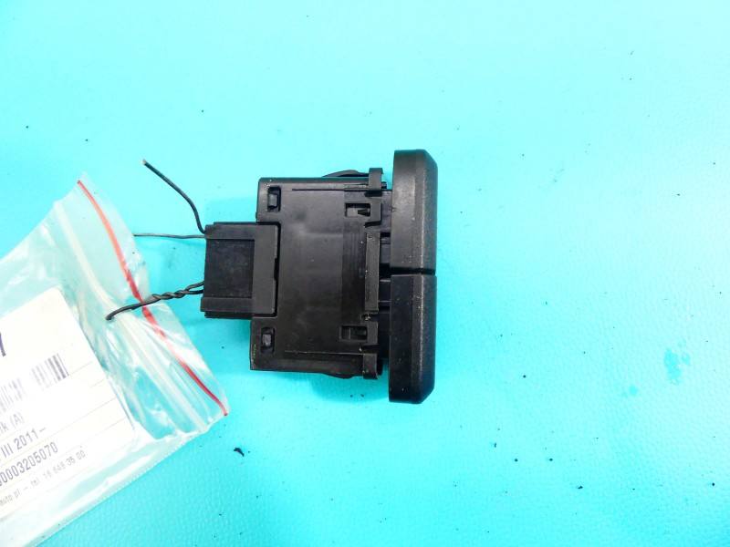 Переключатель кнопка Fiat Panda 07355493260 — фото детали 2
