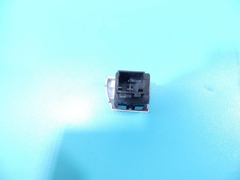Переключатель кнопка Toyota Proace City 9810821577 — фото детали 5