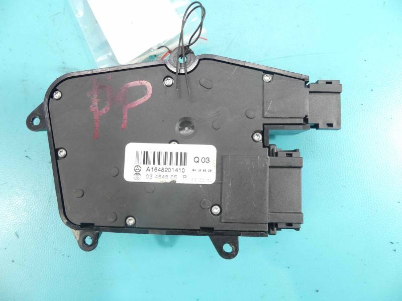 Переключатель кнопка Mercedes R W251 A1648201410 — фото детали 2