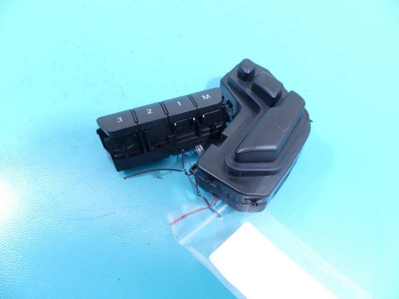Переключатель кнопка Mercedes CLS C218 A2129059700 — фото детали 2