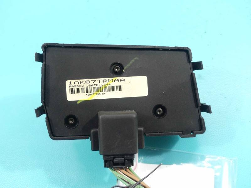 Переключатель кнопка Chrysler Pacifica 1AK87TRMAA — фото детали 3