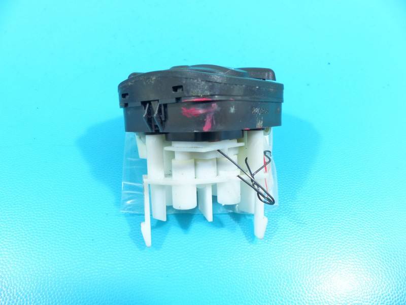 Перемикач кнопка Mercedes GL X164 2118000878 — фото деталі 3