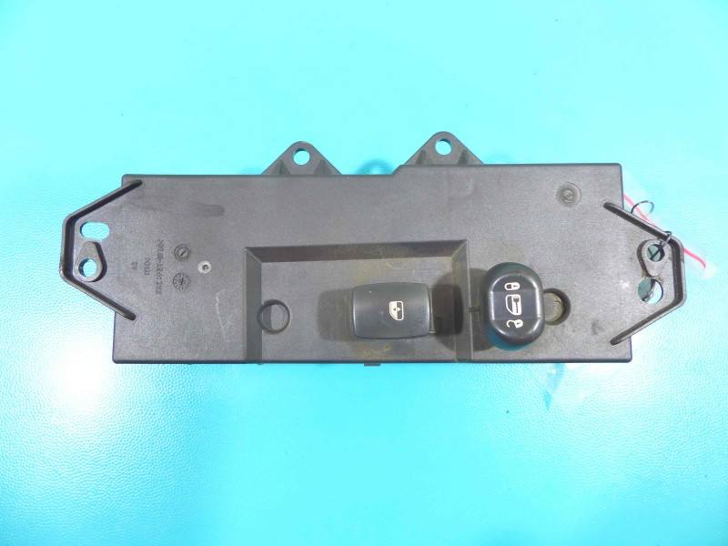 Перемикач кнопка Chrysler Pacifica 04685982AH — фото деталі 2