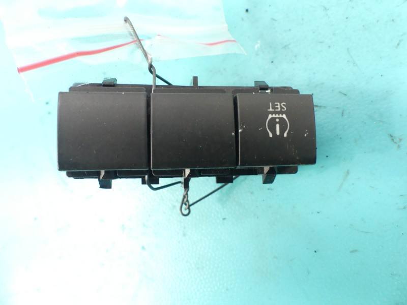 Переключатель кнопка Peugeot 208 98029929ZD