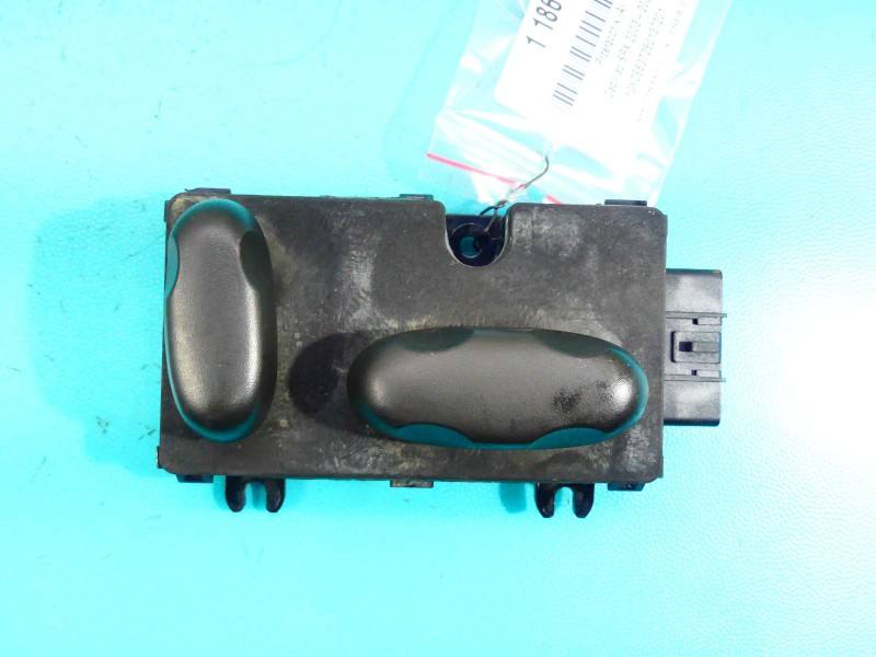 Перемикач кнопка Cadillac SRX 12450264