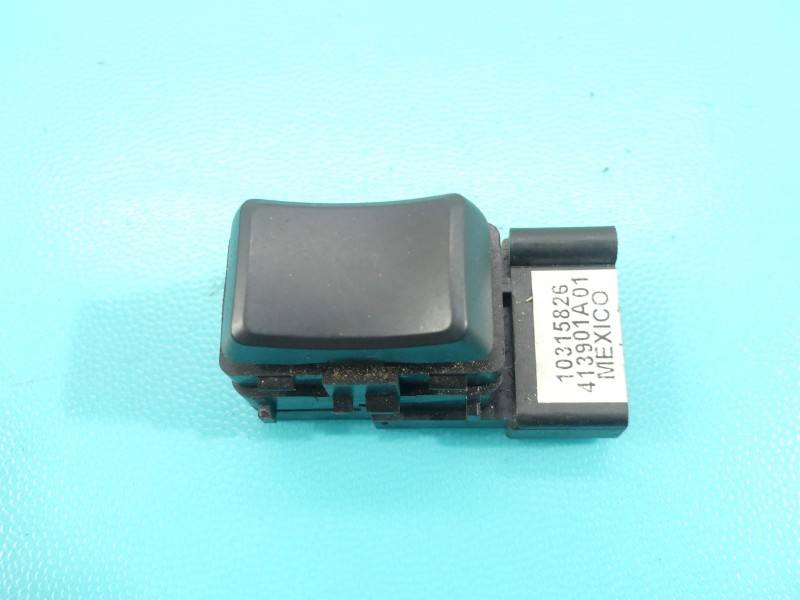 Перемикач кнопка Cadillac SRX 413901A01 — фото деталі 2