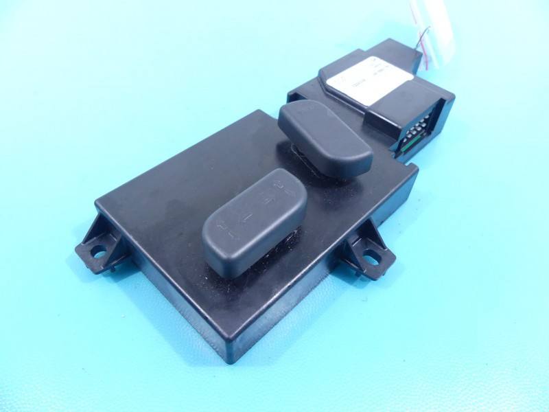 Переключатель кнопка Renault Latitude 2324246
