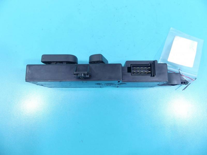 Переключатель кнопка Renault Latitude 2324246 — фото детали 4