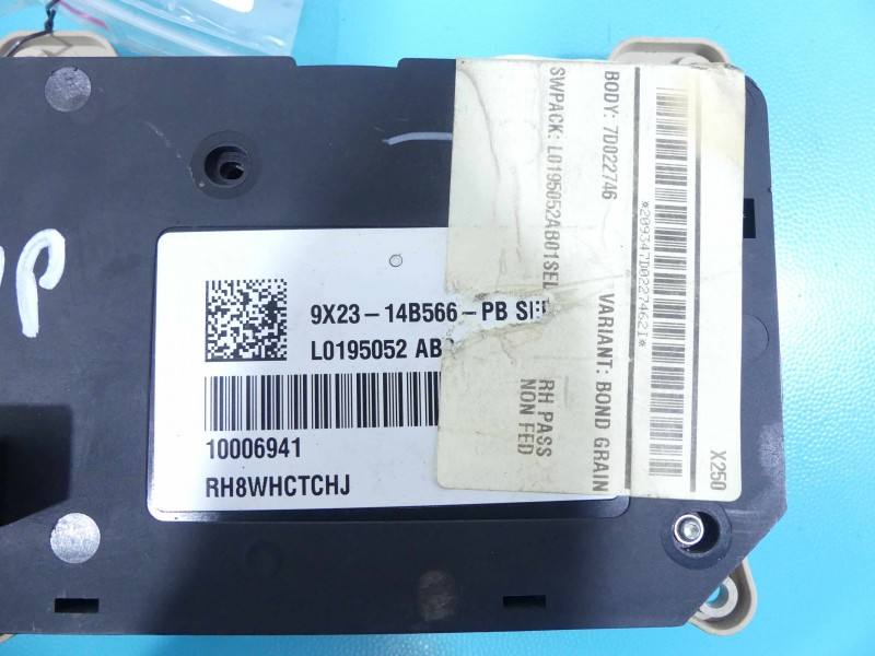 Перемикач кнопка Jaguar XF 9X23-14B566-PB — фото деталі 4