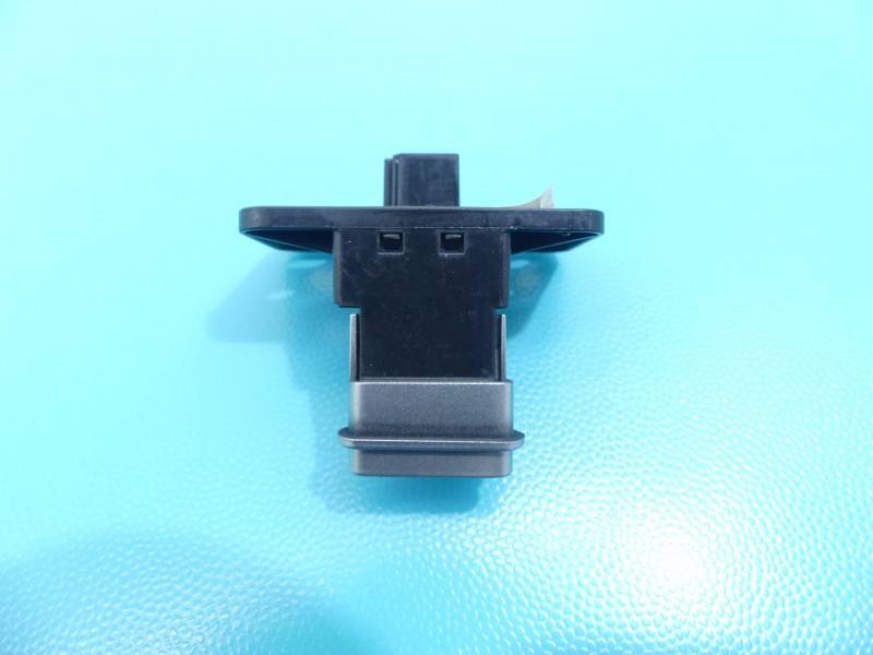 Переключатель кнопка Tesla Model S 6008906-00-C — фото детали 4