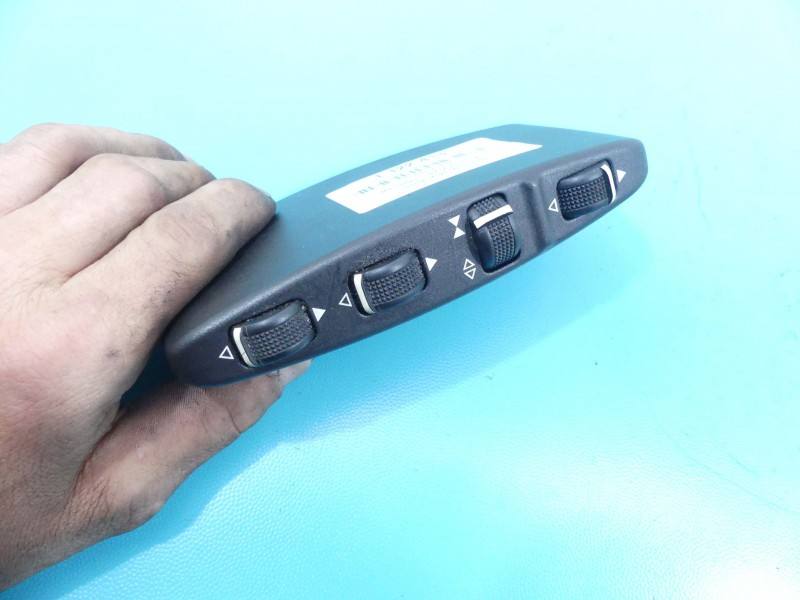 Перемикач кнопка Mercedes E W212 A0008008078