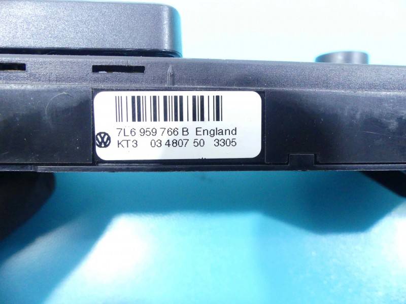 Переключатель кнопка Volkswagen Touareg 7L6959766B — фото детали 4