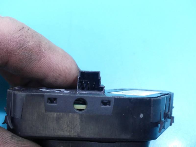 Перемикач кнопка Mercedes ML W166 A1669053700 — фото деталі 5