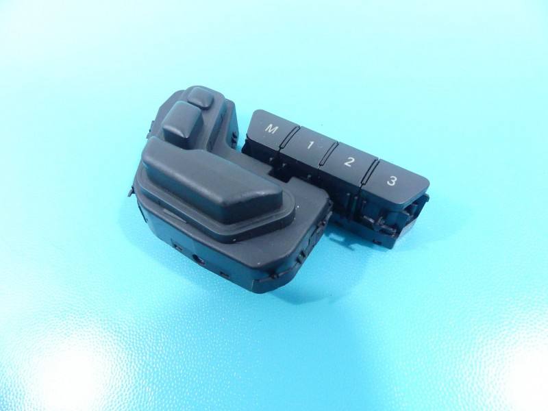 Перемикач кнопка Infiniti QX30 A2469050251