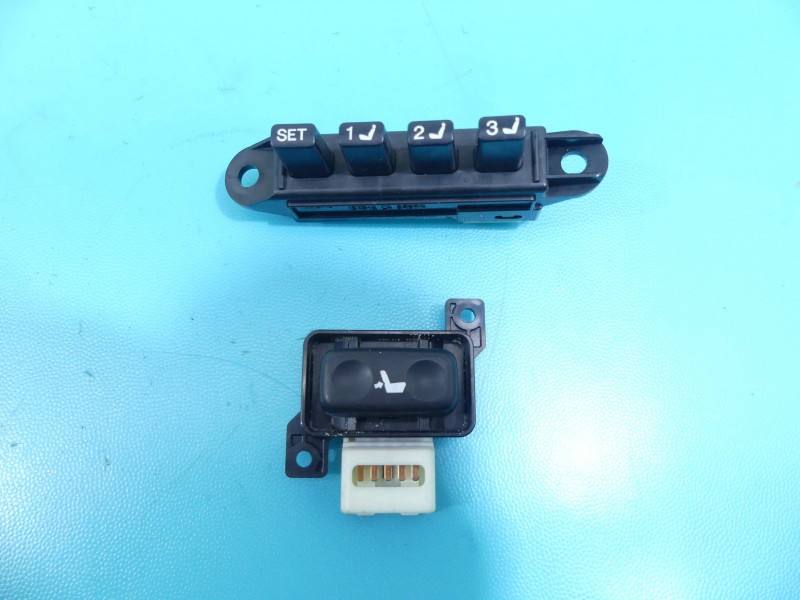 Перемикач кнопка Lexus GS 84070-30040 — фото деталі 7
