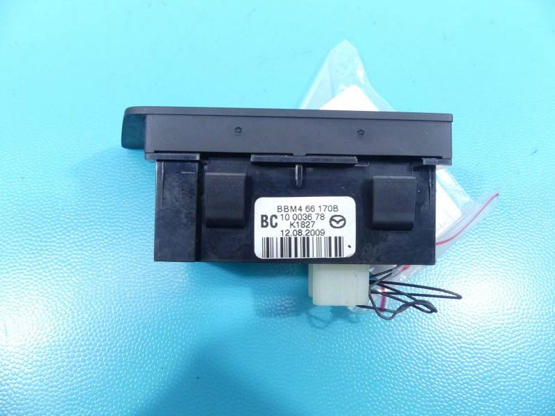 Переключатель кнопка Mazda 3 BBM466170B — фото детали 3
