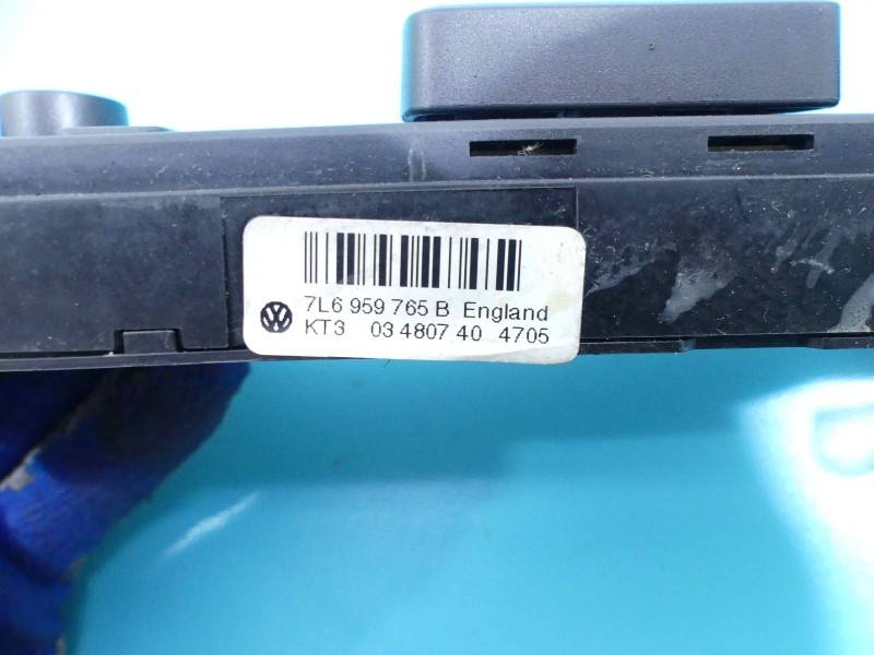 Переключатель кнопка Volkswagen Touareg 7L6959765B — фото детали 4