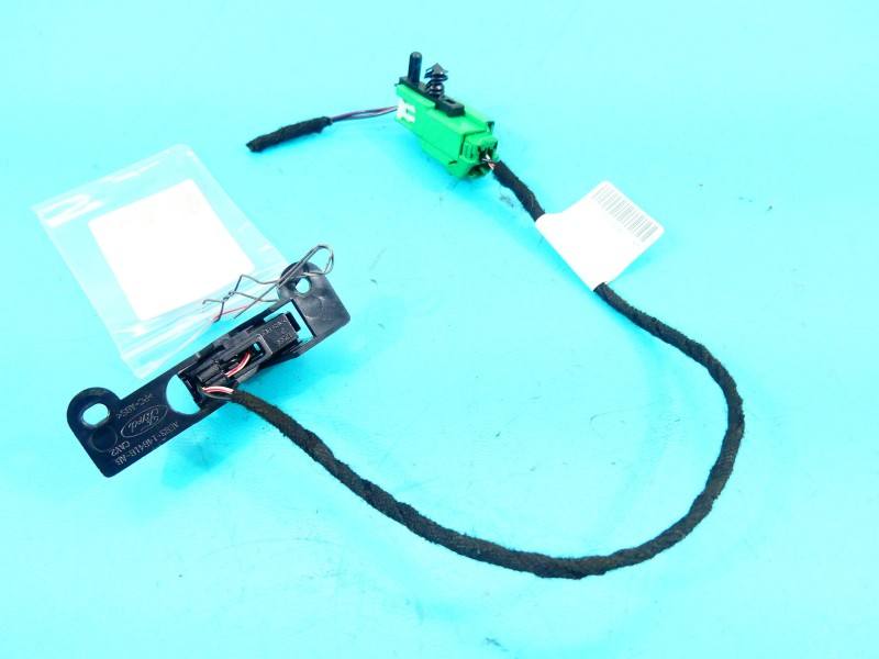 Перемикач кнопка Ford Fiesta AE83-14B418-AB
