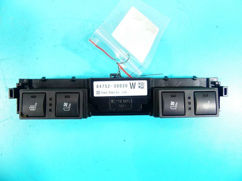 Перемикач кнопка Lexus GS 84752-30030