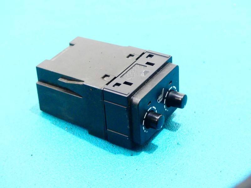 Перемикач кнопка Toyota Highlander 453503