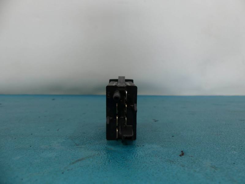 Перемикач кнопка Volkswagen New Beetle 1C0959621C — фото деталі 2